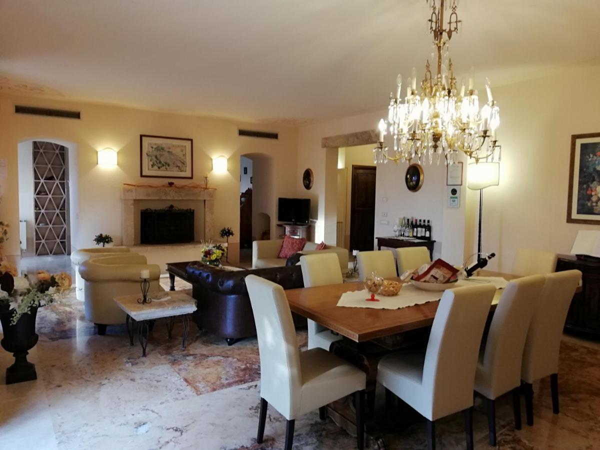 Villa La Valiana - Full Estate In Montepulciano - Heated Pool 瓦里亚诺 外观 照片