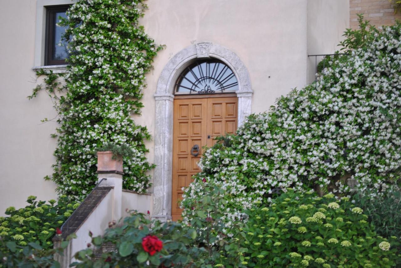 Villa La Valiana - Full Estate In Montepulciano - Heated Pool 瓦里亚诺 外观 照片