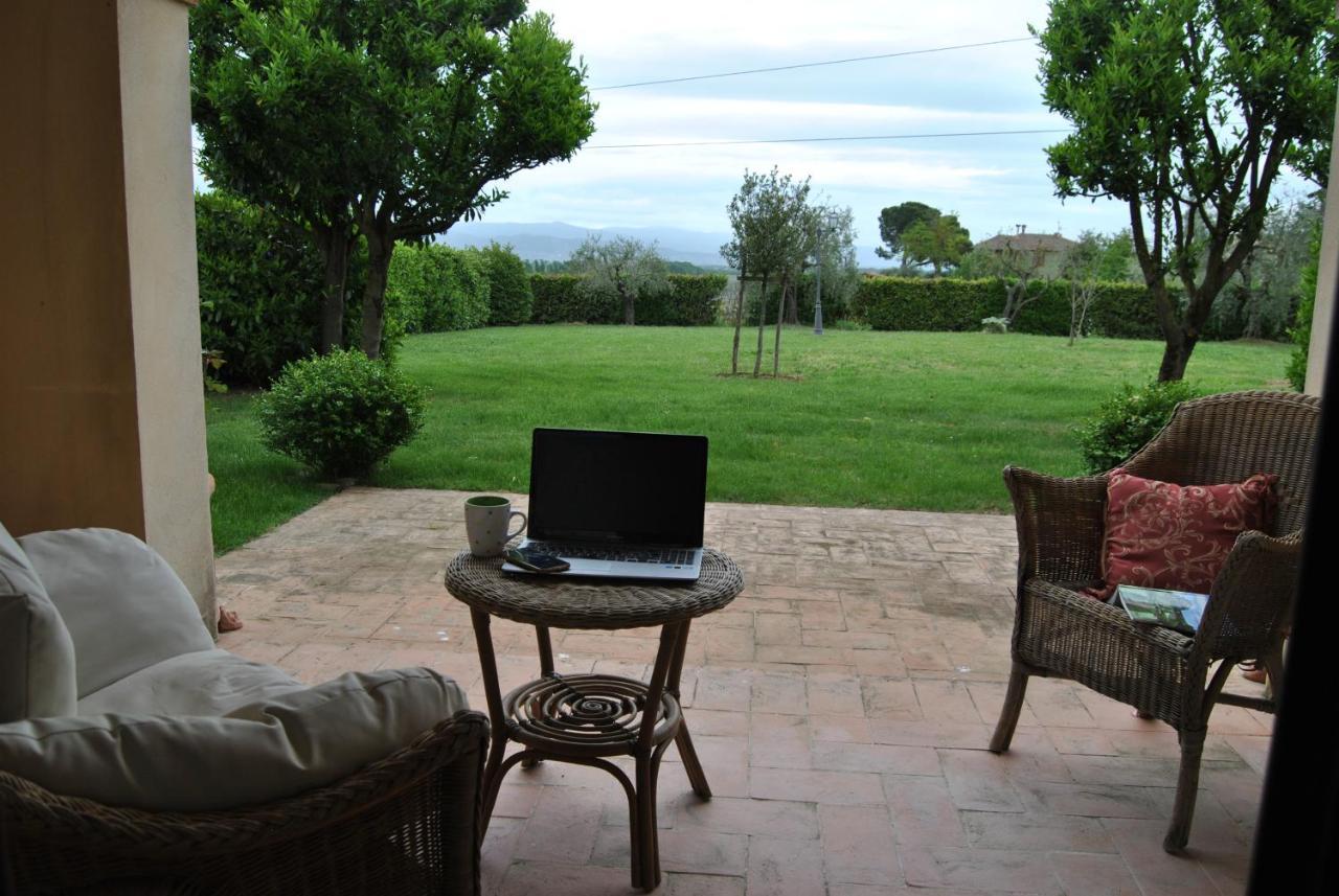 Villa La Valiana - Full Estate In Montepulciano - Heated Pool 瓦里亚诺 外观 照片
