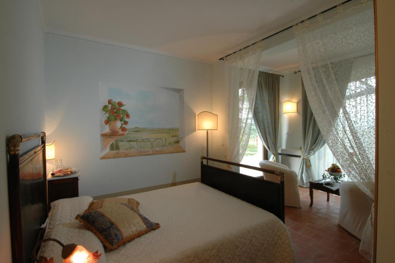 Villa La Valiana - Full Estate In Montepulciano - Heated Pool 瓦里亚诺 外观 照片